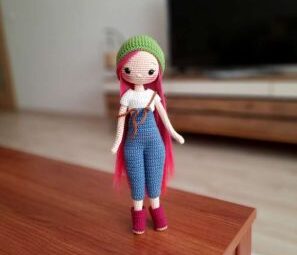 Beautiful Amigurumi Girl Doll Dress Free Pattern